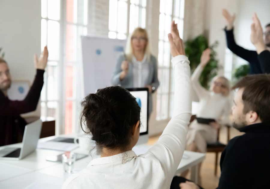Quelle est la différence entre une assemblée générale ordinaire et une assemblée générale extraordinaire en association